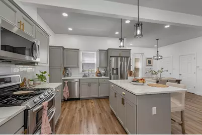 48 West Adams Street, Lowell, MA 01851 - Photo 5