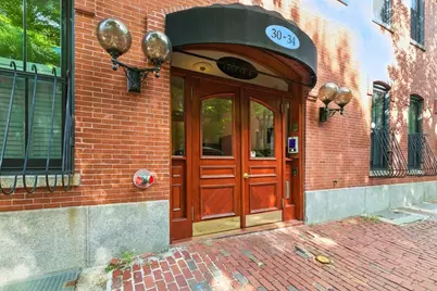 30-34 E Concord St #11, Boston, MA 02118 - Photo 17