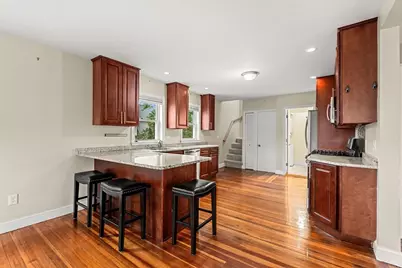 46 School St. #2, Salem, MA 01970 - Photo 3