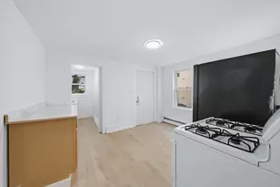 127-129 Cedar St, Haverhill, MA 01830 - Photo 9