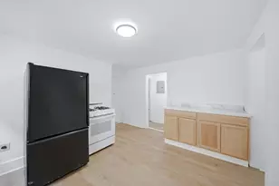 127-129 Cedar St, Haverhill, MA 01830 - Photo 11