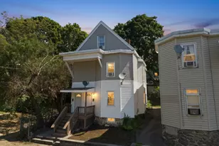 127-129 Cedar St, Haverhill, MA 01830 - Photo 3