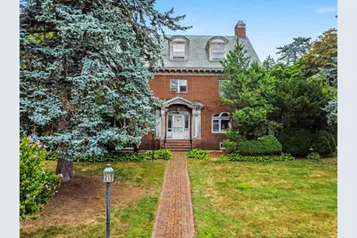 165 Berkeley St, Methuen, MA 01844 - Photo 1