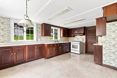 19 Eastern Ave, Essex, MA 01929 - Photo 9