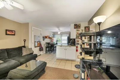 8 Carriage Hill Rd #17, Amesbury, MA 01913 - Photo 5