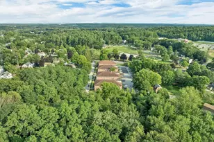 8 Carriage Hill Rd, Amesbury, MA 01913 - Photo 15