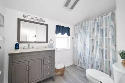 8 Green St, Wareham, MA 02558 - Photo 17