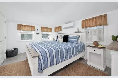 8 Green St, Wareham, MA 02558 - Photo 15