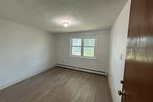 54 Pleasant St, Wareham, MA 02571 - Photo 11