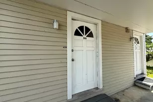 54 Pleasant St, Wareham, MA 02571 - Photo 3