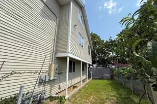 54 Pleasant St, Wareham, MA 02571 - Photo 19