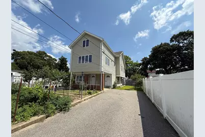 54 Pleasant St #B, Wareham, MA 02571 - Photo 1