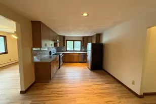 54 Pleasant St, Wareham, MA 02571 - Photo 9