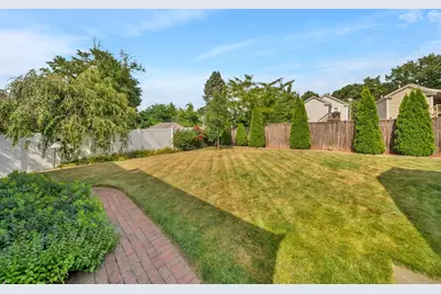 21 Leroy Ave, Haverhill, MA 01835 - Photo 37