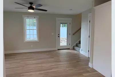 480 Wareham St #14, Middleborough, MA 02346 - Photo 5