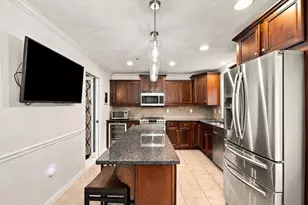 1284 County St, Attleboro, MA 02703 - Photo 9
