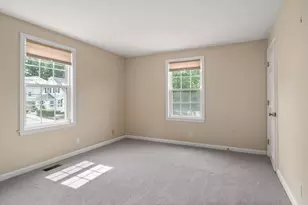 6 Tyler St, Boston, MA 02136 - Photo 17