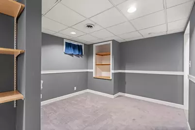 6 Tyler St, Boston, MA 02136 - Photo 23