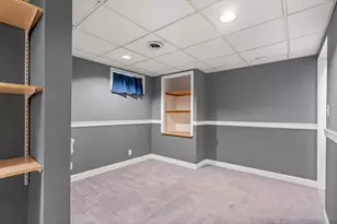 6 Tyler St, Boston, MA 02136 - Photo 23