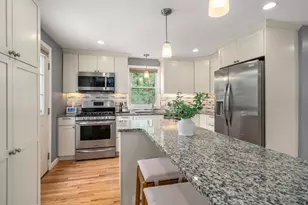 6 Tyler St, Boston, MA 02136 - Photo 9