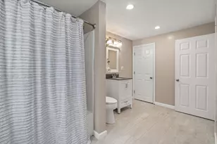 6 Tyler St, Boston, MA 02136 - Photo 19