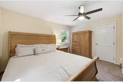668 Summer St, Rockland, MA 02370 - Photo 13