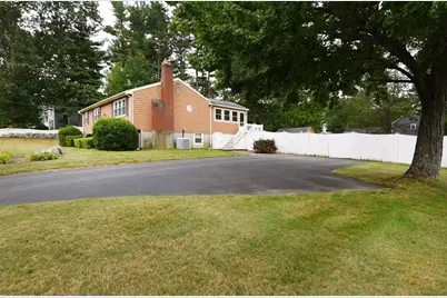 16 Arrow Drive, Whitman, MA 02341 - Photo 5