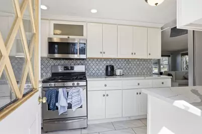107 Pond St, Rockland, MA 02370 - Photo 17