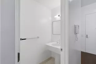 88 Kingston St, Boston, MA 02111 - Photo 17
