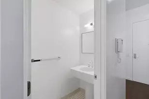 88 Kingston St, Boston, MA 02111 - Photo 17