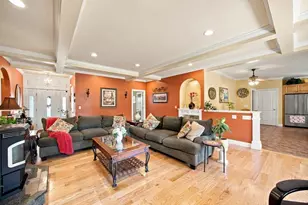 135 Lancaster Dr, Agawam, MA 01001 - Photo 23