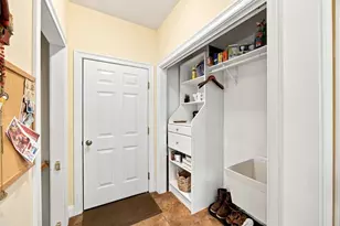 135 Lancaster Dr, Agawam, MA 01001 - Photo 27