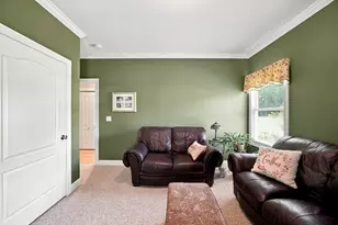 135 Lancaster Dr, Agawam, MA 01001 - Photo 19