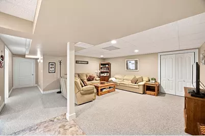 135 Lancaster Dr, Agawam, MA 01001 - Photo 31