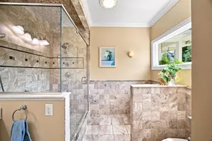 135 Lancaster Dr, Agawam, MA 01001 - Photo 17