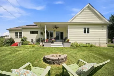 135 Lancaster Dr, Agawam, MA 01001 - Photo 39
