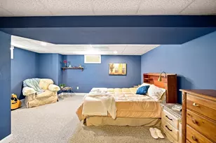 135 Lancaster Dr, Agawam, MA 01001 - Photo 33