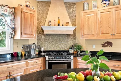 135 Lancaster Dr, Agawam, MA 01001 - Photo 25