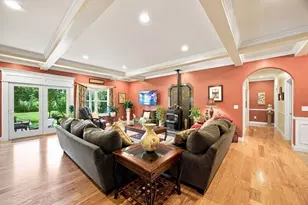 135 Lancaster Dr, Agawam, MA 01001 - Photo 9