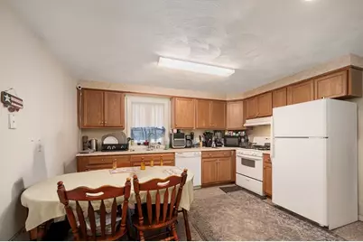 127 Maple St, Attleboro, MA 02703 - Photo 17