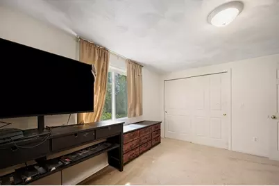127 Maple St, Attleboro, MA 02703 - Photo 23