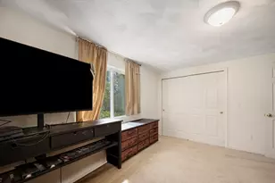 127 Maple St, Attleboro, MA 02703 - Photo 23
