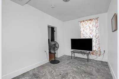694 Merrimack Street, Lowell, MA 01854 - Photo 15