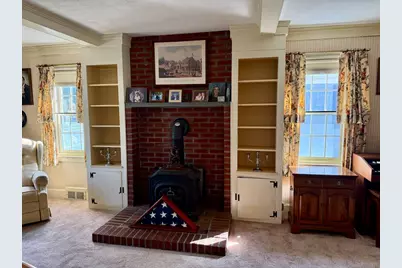 16 Pauline St, New Bedford, MA 02740 - Photo 11