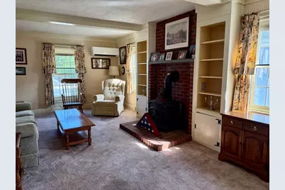 16 Pauline St, New Bedford, MA 02740 - Photo 9