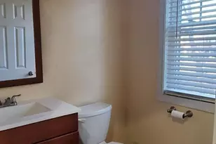 39 Bond St, Fall River, MA 02720 - Photo 11