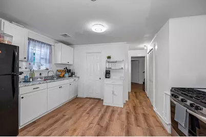 694 Merrimack Street, Lowell, MA 01854 - Photo 9