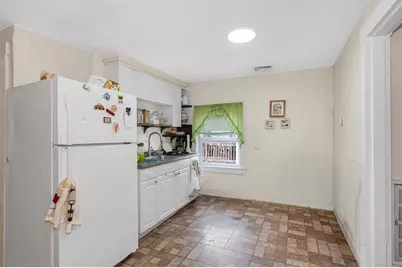 694 Merrimack Street, Lowell, MA 01854 - Photo 31