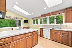 79 Pond Cir, Mashpee, MA 02649 - Photo 3