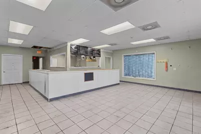 184 W Main Street, Dudley, MA 01571 - Photo 25